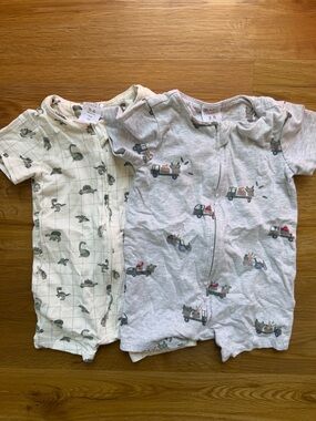 Organic Cotton Baby Rompers in Light Gray & Cream